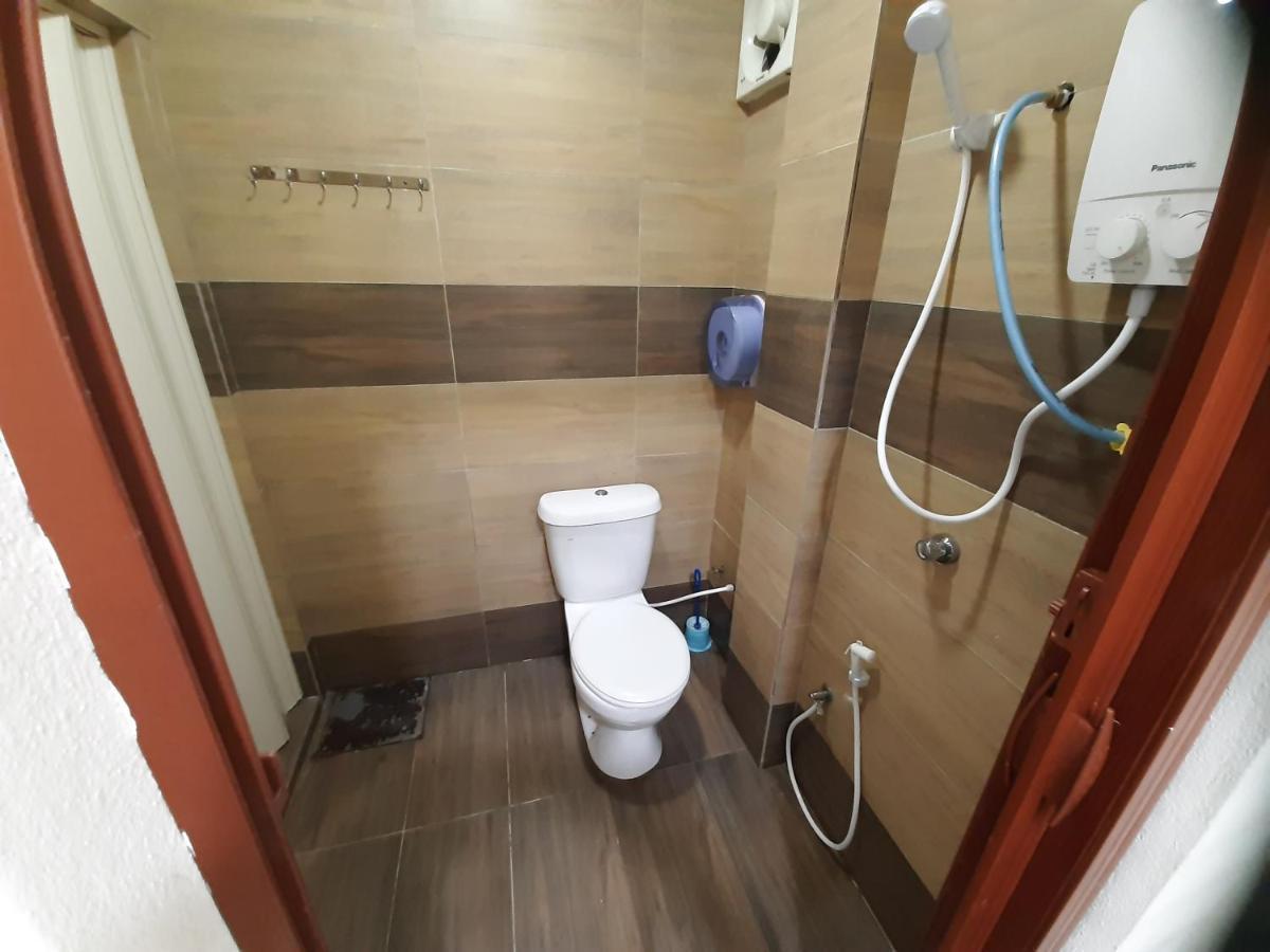 Mn Ferringhi Inn Бату-Ферринги Экстерьер фото